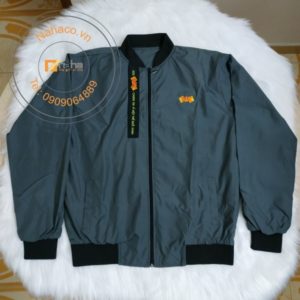 mặt trước của mẫu áo khoác gió 04