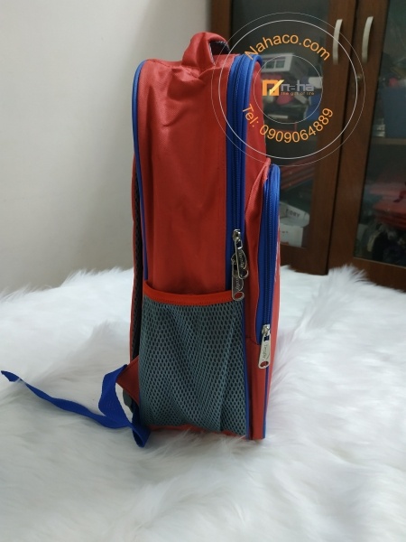 mặt bên của mẫu ba lô trẻ em 05