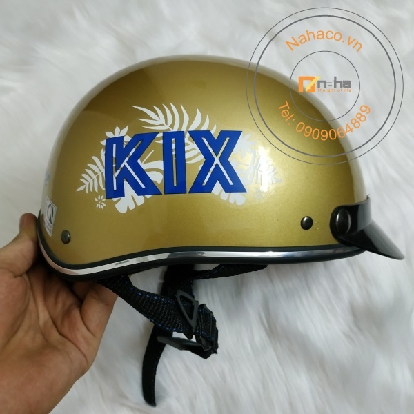 mặt bên phải của mẫu mũ bảo hiểm 024