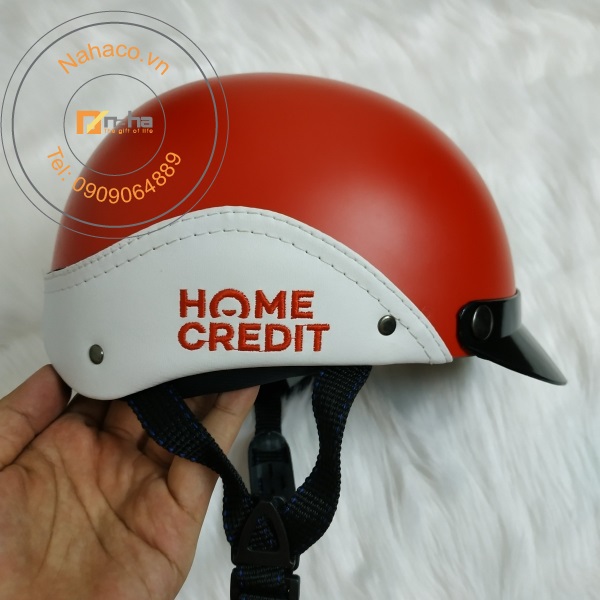 mặt bên phải của mẫu mũ bảo hiểm 021