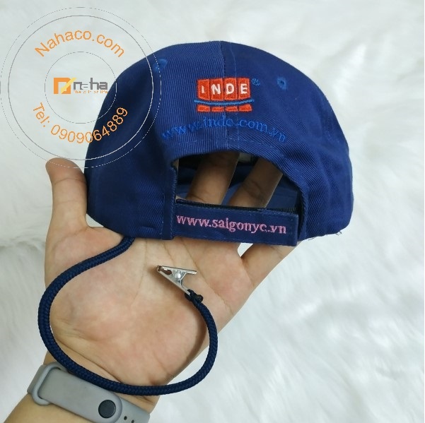 miêu tả mặt sau mẫu mũ 13